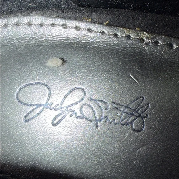 Jaclyn Smith Suede Heels Pointed Toe Heels | Chic Evening Statement - Picture 7 of 8